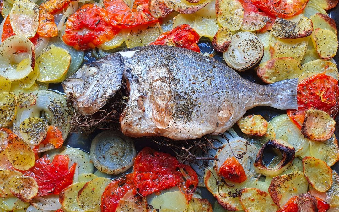 Dorade et légumes rôtis au four