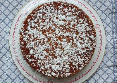 Gâteau carottes, marmelade d’oranges et noisettes
