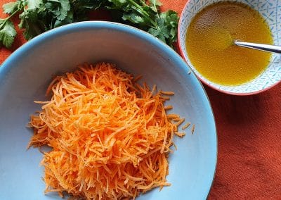 Carottes rapées sauce miel orange