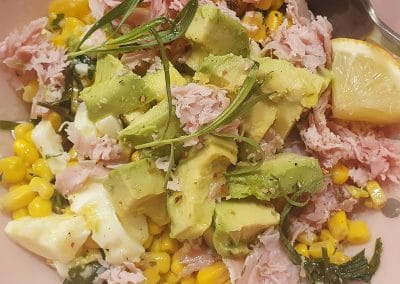 Salade avocat, maïs, jambon blanc