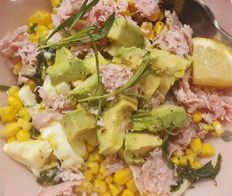 Salade avocat, maïs, jambon blanc